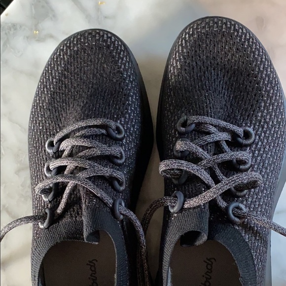 allbirds tennis shoes